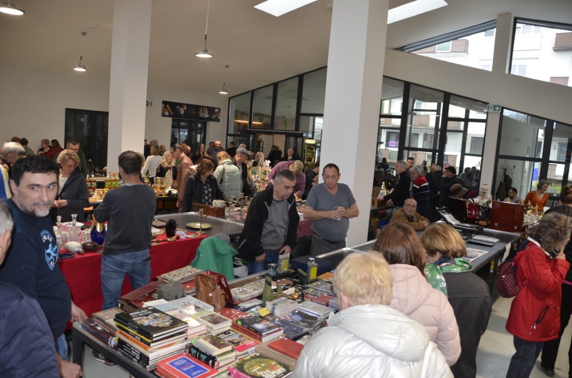 sajam antikviteta valpovo antikviteti