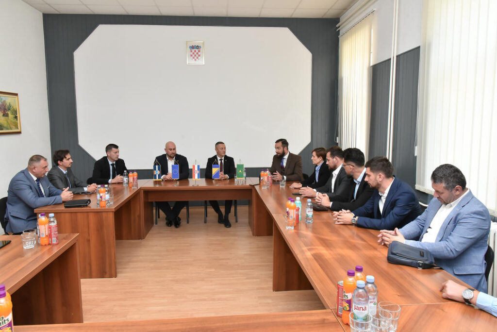 Suradnja Hrvatske i BIH: Posjet gradova Samobora i Gračanice