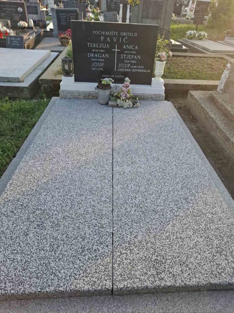 Uređeni svećenički grobovi na valpovačkom groblju