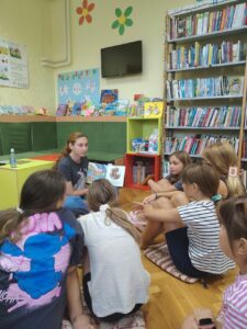 Završen ciklus ljetnih radionica za djecu „Bajkovita knjižnica“ – fotografija 9 od 15